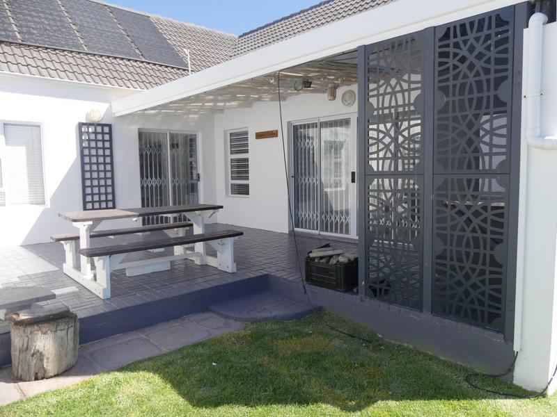 3 Bedroom Property for Sale in Golden Mile Western Cape